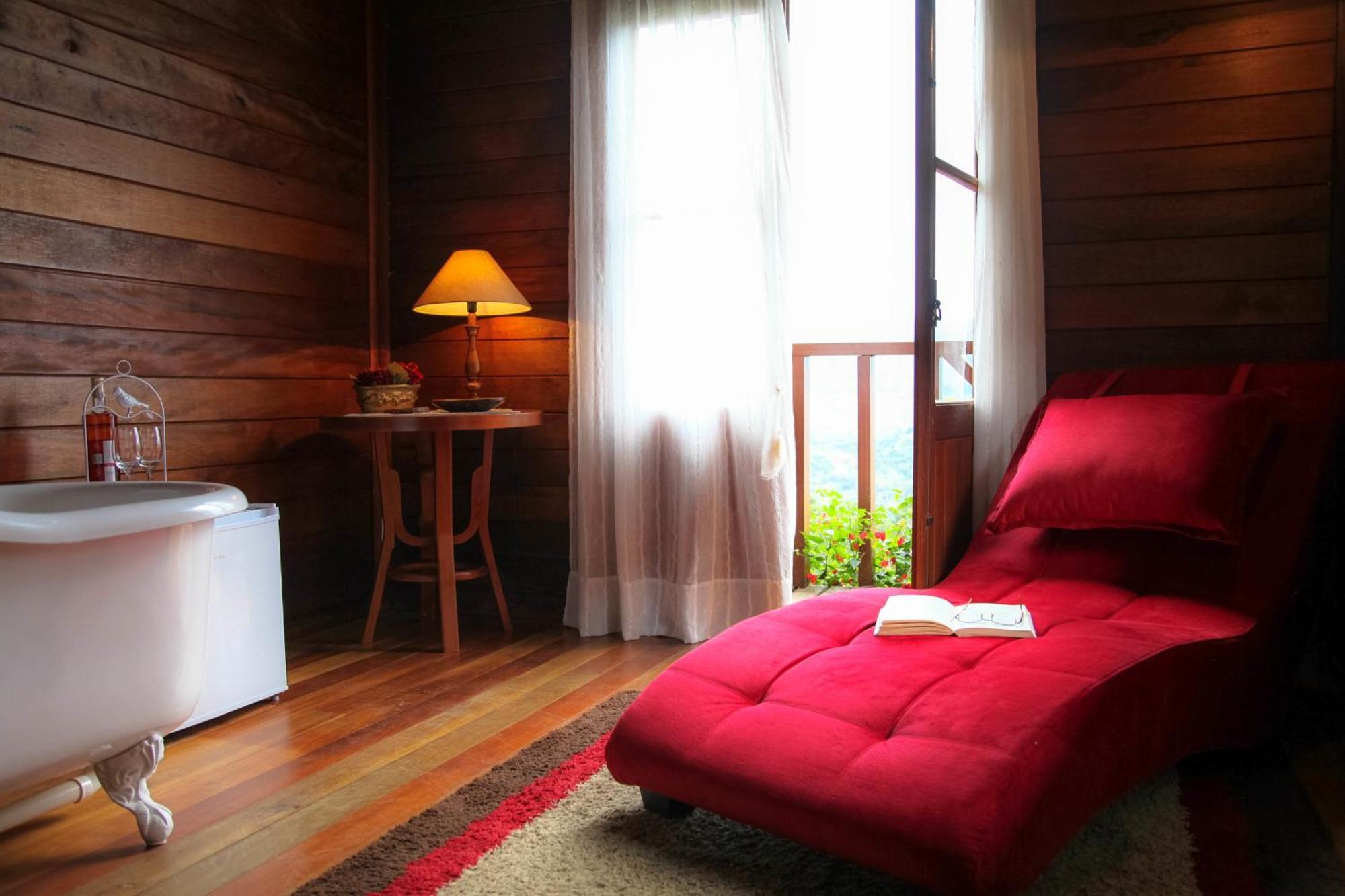 Fogo Eterno Lodge