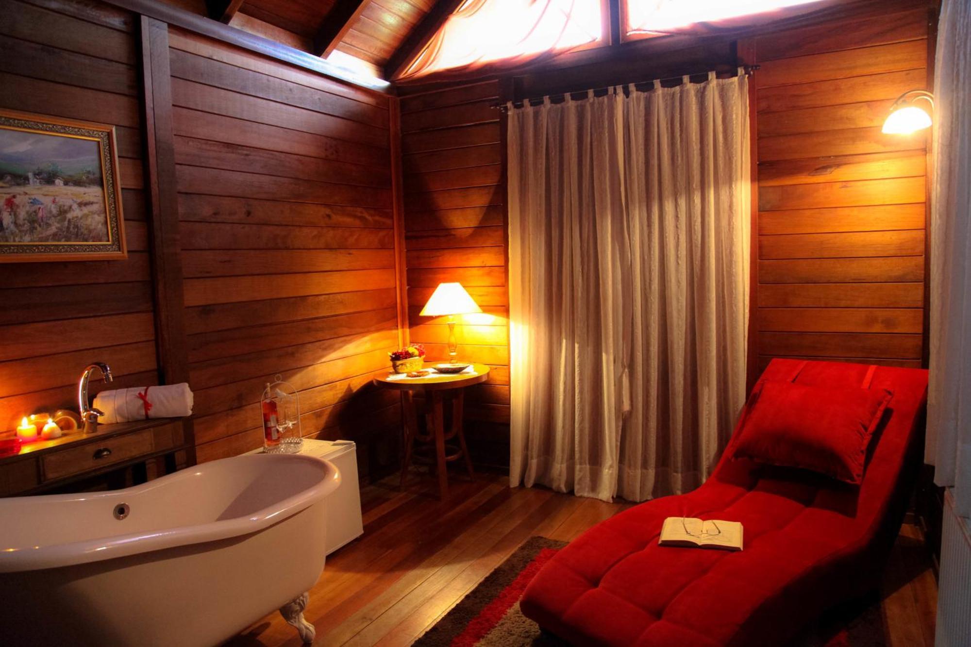 Lodge Fogo Eterno